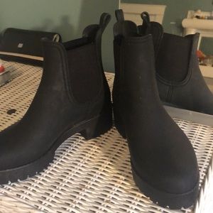 Short Black Matte heeled Rain boots